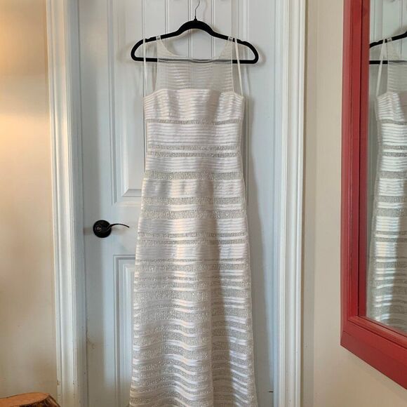 Earring, NWOT, solid 925 sterling silver, lab created clear gem, 1 3/4 inch drop - Picture 10 of 16